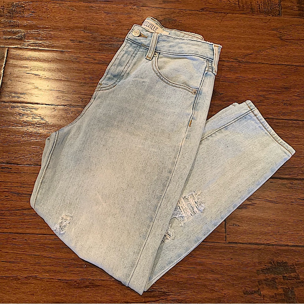 Brandy Melville Light Blue High Rise Ripped Jeans